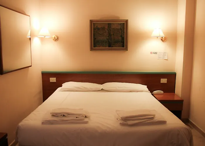 Center 3 Hotel 3*